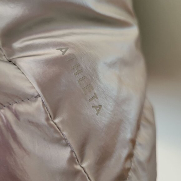 Athleta XXS Silver Puffer Full Zip‎ Pockets DOWNTOWN Metallic Down Vest - Picture 10 of 10